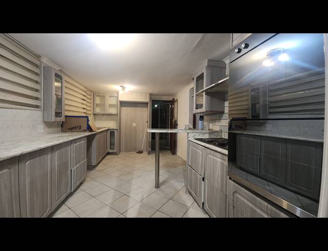 4 BEDROOM HOUSE RENTED IN THORNTON